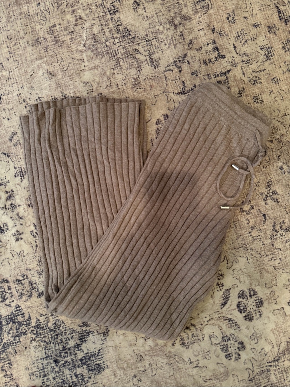Dress Forum Los Angeles Knitted Ribbed Sweater Lounge Pants